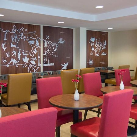 Towneplace Suites By Marriott Toronto Northeast/מארקהם מראה חיצוני תמונה