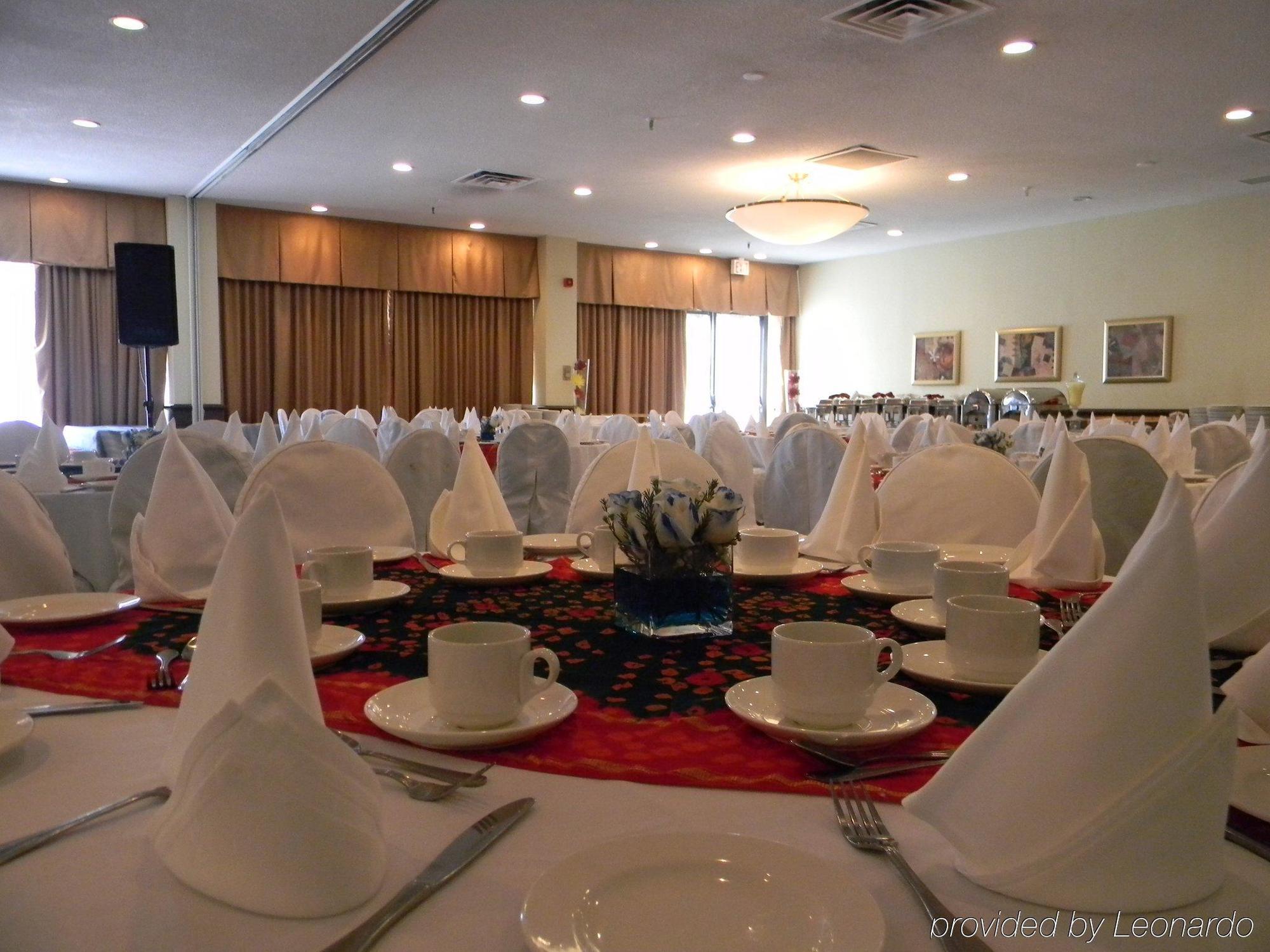 Towneplace Suites By Marriott Toronto Northeast/מארקהם מסעדה תמונה
